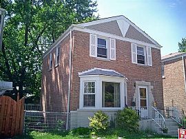 Gorgeous 3 level House w/D in Mount Greenwood, IL