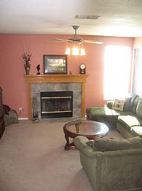 Home w/pool in Lodi, CA (Photo 3 of 3)