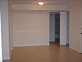 LIKE NEW SPACIOUS Condo in Fort Myers, FL (Photo 4 of 6)