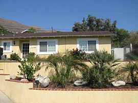 Beautiful Views, Spacious 3 Bdr  in Norco, CA