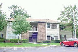 Top Floor Condo  in North Brunswick, NJ