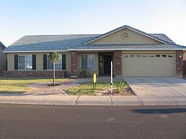 Beautifull 4/2 & Den 2240 sf only $1580 in Gilbert, AZ