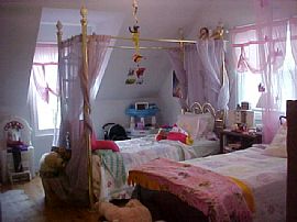 Spacious Four Bedroom Home on 1 Acre in Greenwich, CT (Photo 6 of 6)