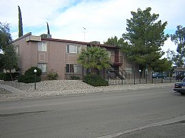 Apartment very close to the Univ. of Ari in Tucson, AZ