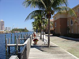 TOWN HOUSE FOR RENT –AVENTURA 3/2 2 CAR  in Aventura, FL