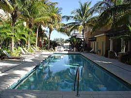 TOWN HOUSE FOR RENT –AVENTURA 3/2 2 CAR  in Aventura, FL (Photo 2 of 4)