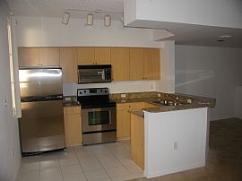 TOWN HOUSE FOR RENT –AVENTURA 3/2 2 CAR  in Aventura, FL (Photo 3 of 4)