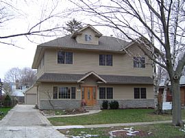 5 Bedroom 4 Bath with Rent to Buy in Libertyville, IL