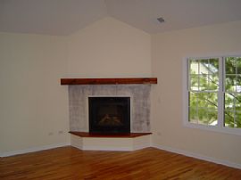 5 Bedroom 4 Bath with Rent to Buy in Libertyville, IL (Photo 5 of 6)