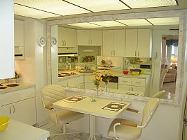 Beautiful furnished apt. by the beach in Lauderdale by the Sea, FL (Photo 2 of 6)