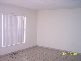 2 BEDROOM 1 BATH BEAUTIFUL S.W. ORLANDO  in Orlando, FL (Photo 2 of 3)
