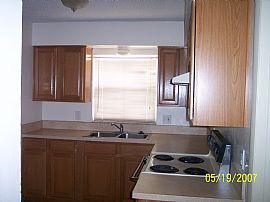 2 BEDROOM 1 BATH BEAUTIFUL S.W. ORLANDO  in Orlando, FL (Photo 3 of 3)