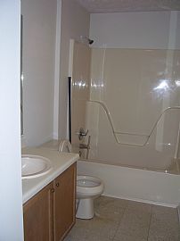 Spacious 3bd/1ba Duplex in Covington, GA (Photo 5 of 5)