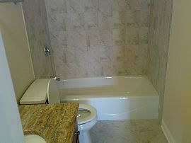 luxurious condo close to D.T.chicago in Chicago, IL (Photo 2 of 6)