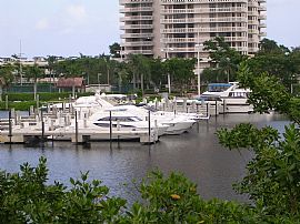 BEAUTIFULLY 3 BEDROOM NEWLY FURNIHSED  in Aventura, FL