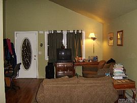 Private House on Dead End  in Calverton, NY (Photo 1 of 5)