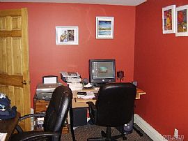 Private House on Dead End  in Calverton, NY (Photo 3 of 5)