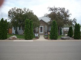 luxurious and spacious home on 1/3 acre  in Dacono, CO (Photo 3 of 6)