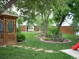 luxurious and spacious home on 1/3 acre  in Dacono, CO (Photo 5 of 6)