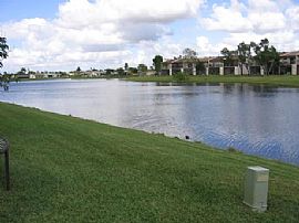 WOOD FLOORS 3/2.5 LAKEFRONT, GARAGE in Sunrise, FL (Photo 6 of 6)