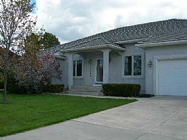 Custom One level Ranch Home on Golfcours in Colorado Springs, CO