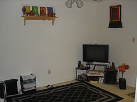 Spacious 2Bed 2 FBth Condon/Vienna Metro in Oakton, VA (Photo 6 of 6)