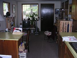 Apartment in triplex in Tukwila, WA