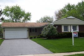 3 BR, 2 BA Ranch w/Basment in Stev Dist! in Buffalo Grove, IL