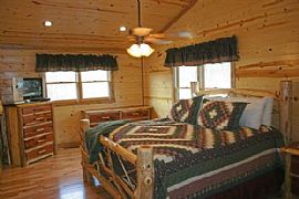 Blue Ridge Luxury Cabin - Bears Den in Blue Ridge, GA (Photo 4 of 6)