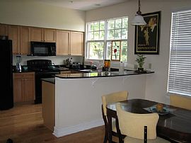 MUST RENT-JUNE 1st -HISTORIC OLD NE in Saint Petersburg, FL (Photo 1 of 6)