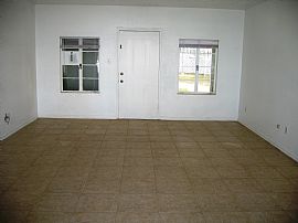 Lakefront Home for Rent - Auburndale in Auburndale, FL (Photo 3 of 6)