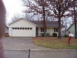 Nice Sherwood Home w/2 Car Garage in Sherwood, AR