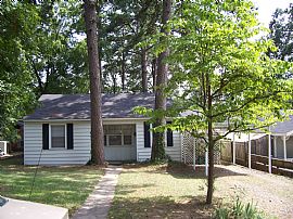 Cozy Home in Cammack Village in Cammack Village, AR