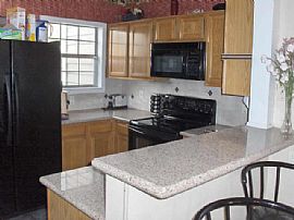 BEAUTIFUL UPDATED TOWNHOME in Plano, TX (Photo 5 of 6)