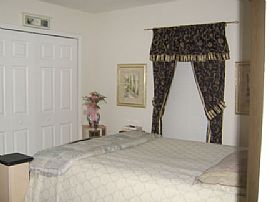 single family house in Jacksonville, FL (Photo 5 of 6)