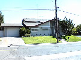 Charming corner duplex in Fair Oaks in Fair Oaks, CA