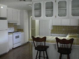 Charming corner duplex in Fair Oaks in Fair Oaks, CA (Photo 2 of 6)