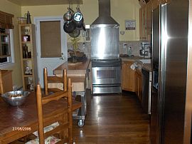 Great House in a great school District in Smithtown, NY (Photo 2 of 6)