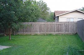 Bright and Clean 2-story duplex in Round in Round Rock, TX (Photo 1 of 3)
