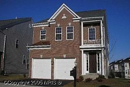 Luxurious Home in Port Potomac Community in Woodbridge, VA