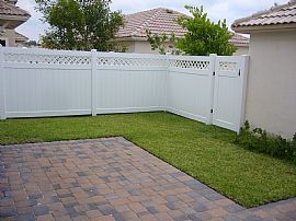 3 Bed/2 Bath Town Home in PBG! in Palm Beach Gardens, FL (Photo 4 of 6)