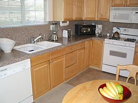 DESERT SERENITY - BEAUTIFUL 3BD/2BA HOME in Palm Springs, CA (Photo 4 of 6)