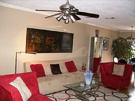 Contemporary Townhouse in Baton Rouge, LA