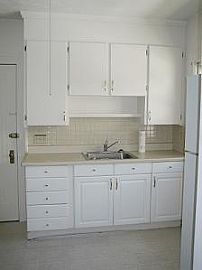 Large Clean Modern Duplex/Up in Lakewood, OH (Photo 4 of 4)