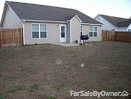 Beautiful 1 story house!! in Byron, GA (Photo 2 of 6)