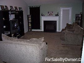 Beautiful 1 story house!! in Byron, GA (Photo 5 of 6)