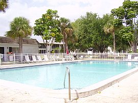 Beautifully Redone 1 Bedroom! in Bradenton, FL