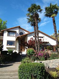 Unique Tri-Level house in Fair Oaks, CA