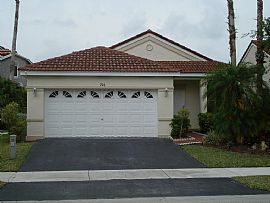 Beautiful Home in Gated Community in Weston, FL