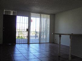 2 bd/ 2 bath in Central Corridor in Phoenix, AZ (Photo 1 of 4)